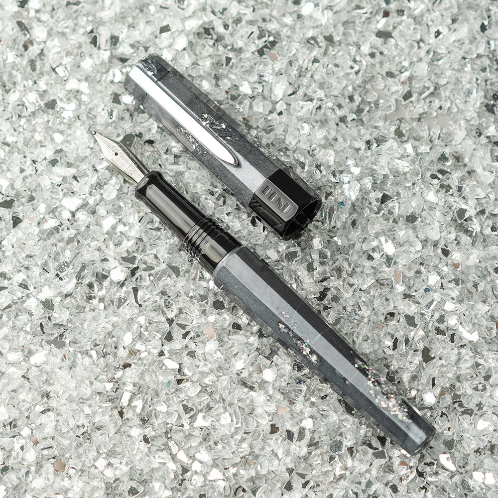 Benu Euphoria Caviar Fountain Pen