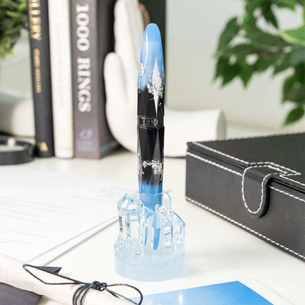 Benu Luminous Pen Stand