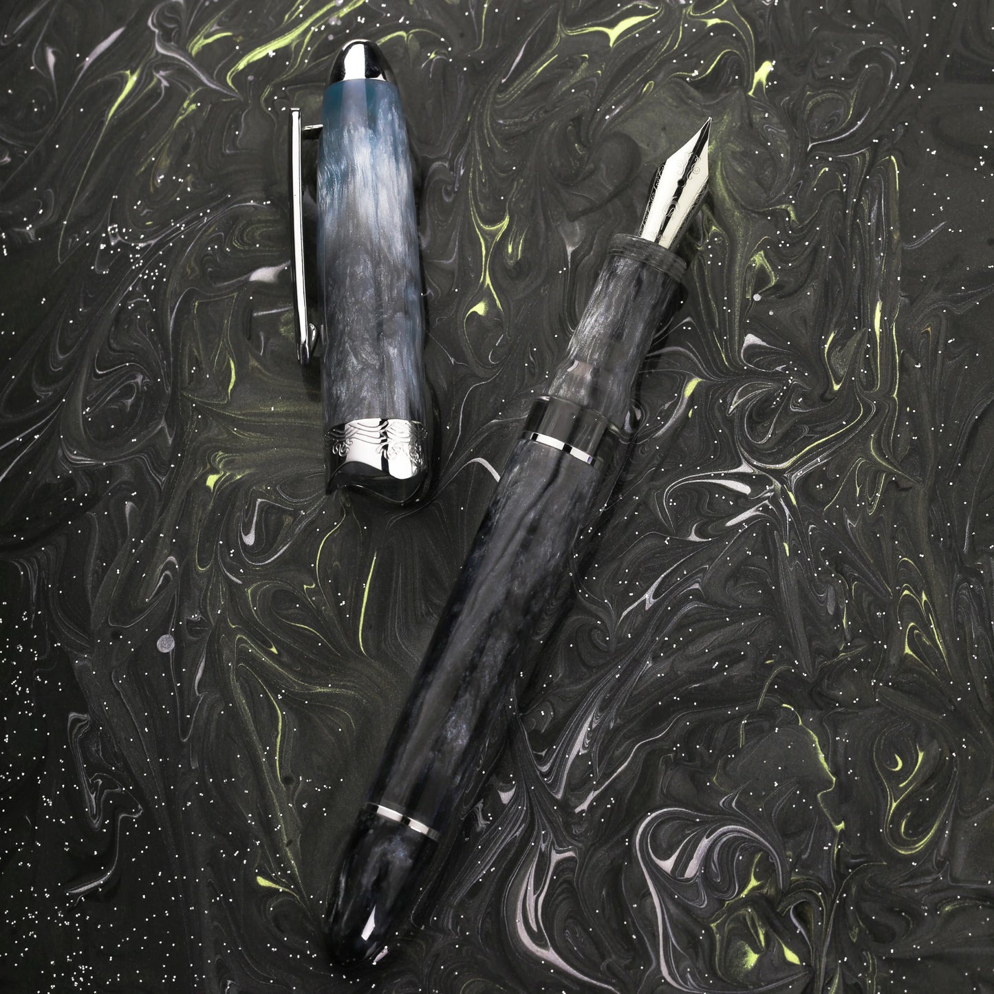 Nahvalur Horizon Aurora Fountain Pen