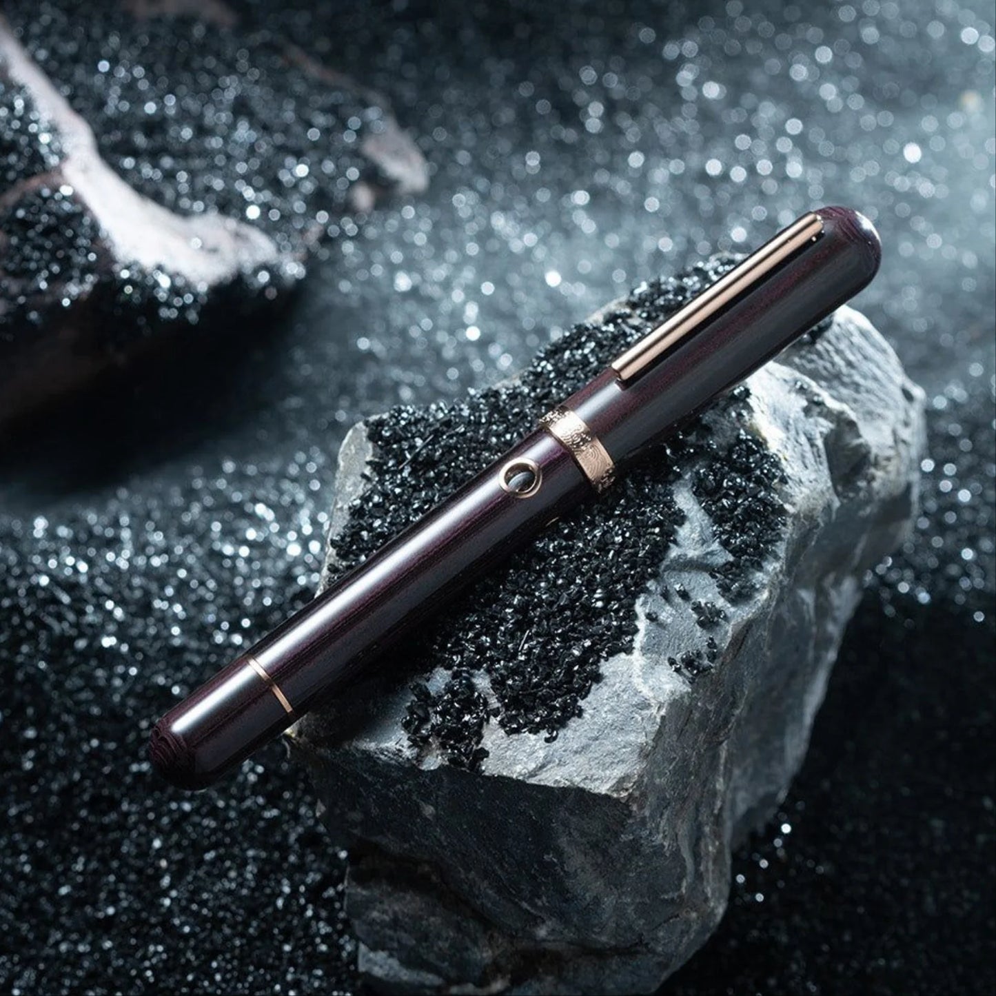 Nahvalur Nautilus Stylophora Berry Fountain Pen