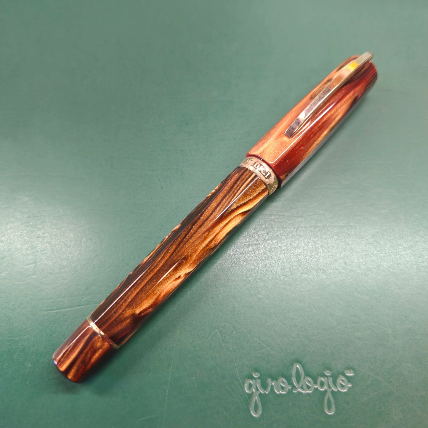 Visconti Medici Rose Sovrano Fountain Pen 18k Rose Gold Fine Nib