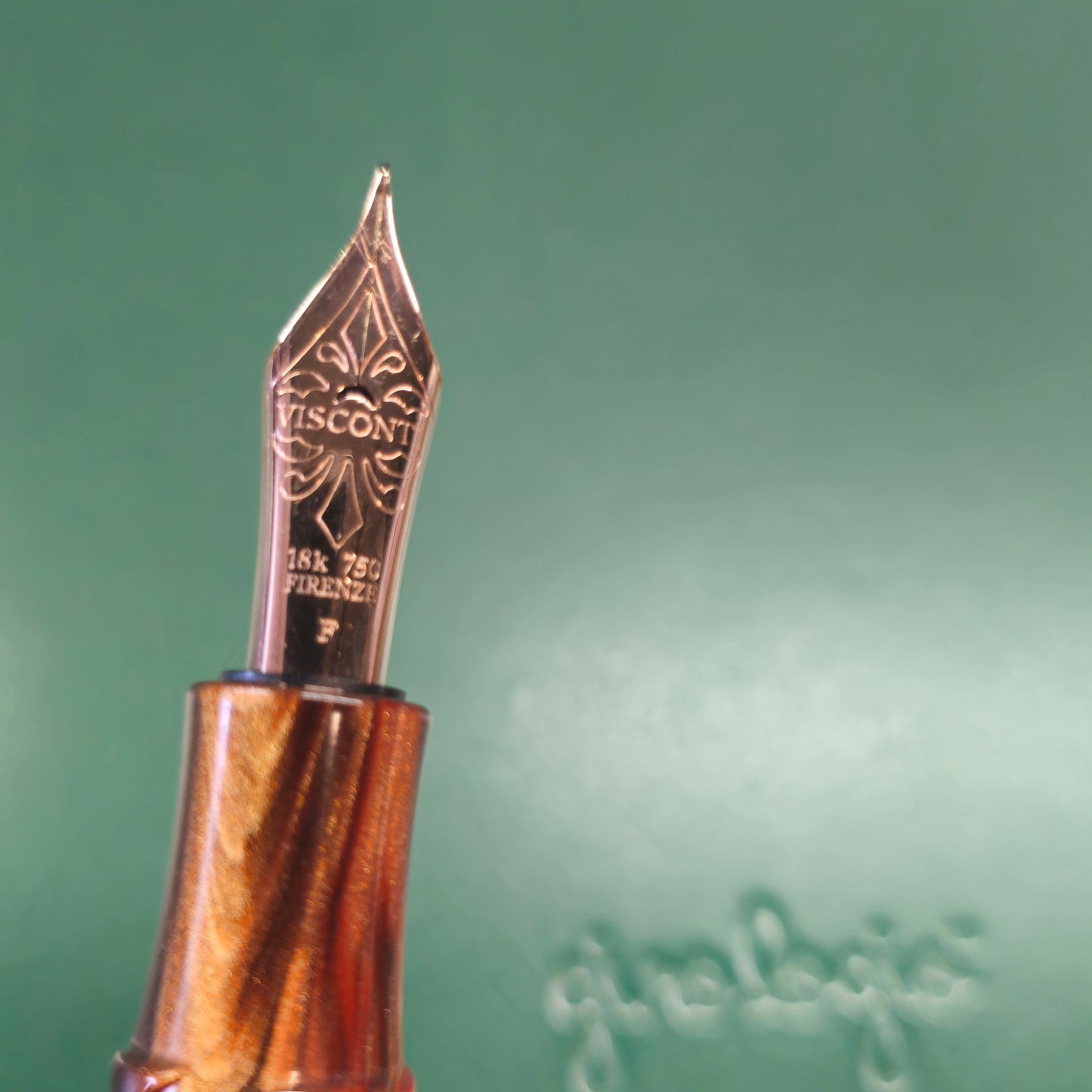 Visconti Medici Rose Sovrano Fountain Pen 18k Rose Gold Fine Nib