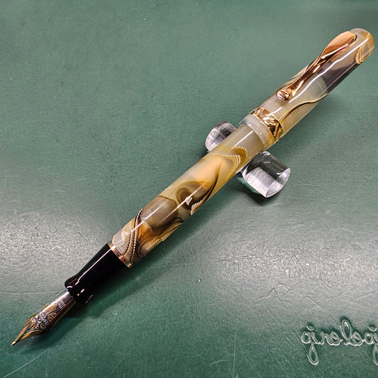 Visconti Honey Almond Voyager Fountain Pen 18k Medium Nib