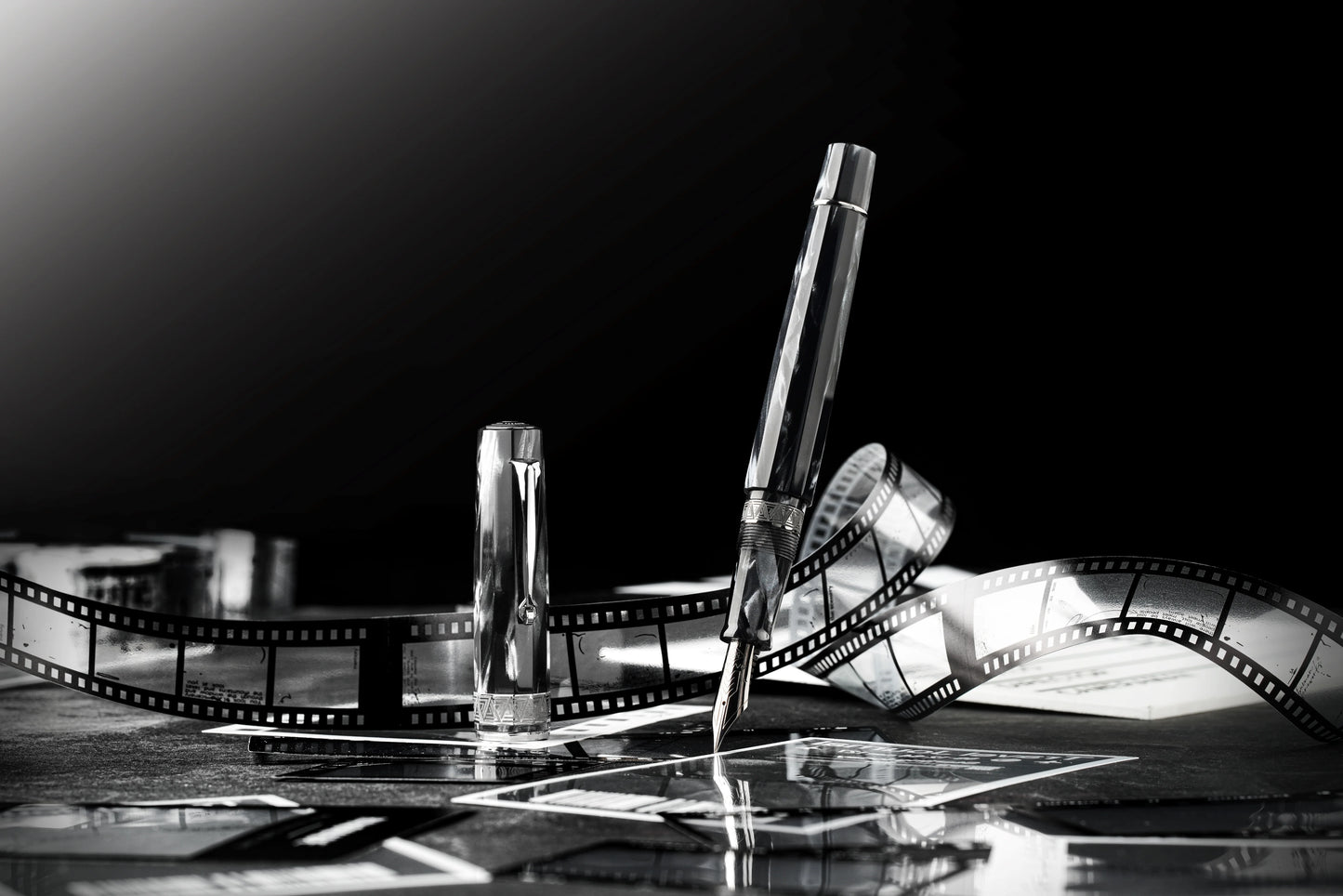 Omas Paragon Fountain Pen in Grigio Perla Ruthenium Trim
