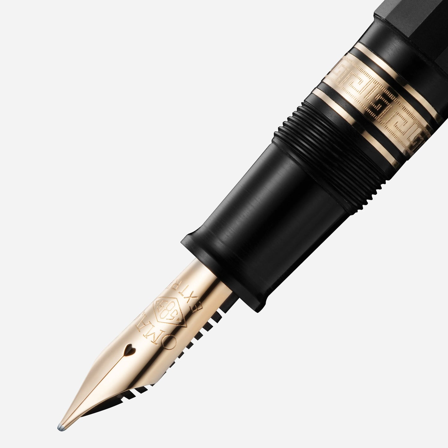 Omas The Paragon: 150625 Fountain Pen
