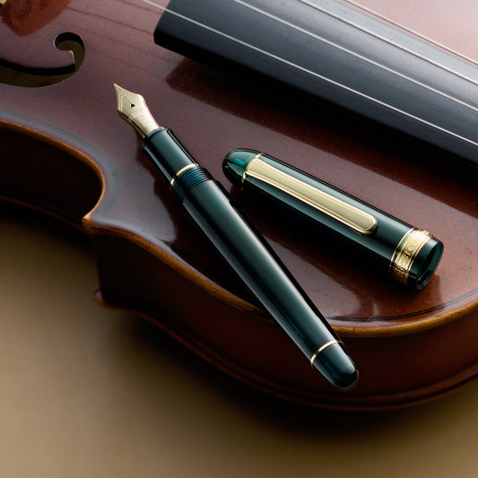 Platinum #3776 Century Laurel Green With Gold Trim Fountain Pen