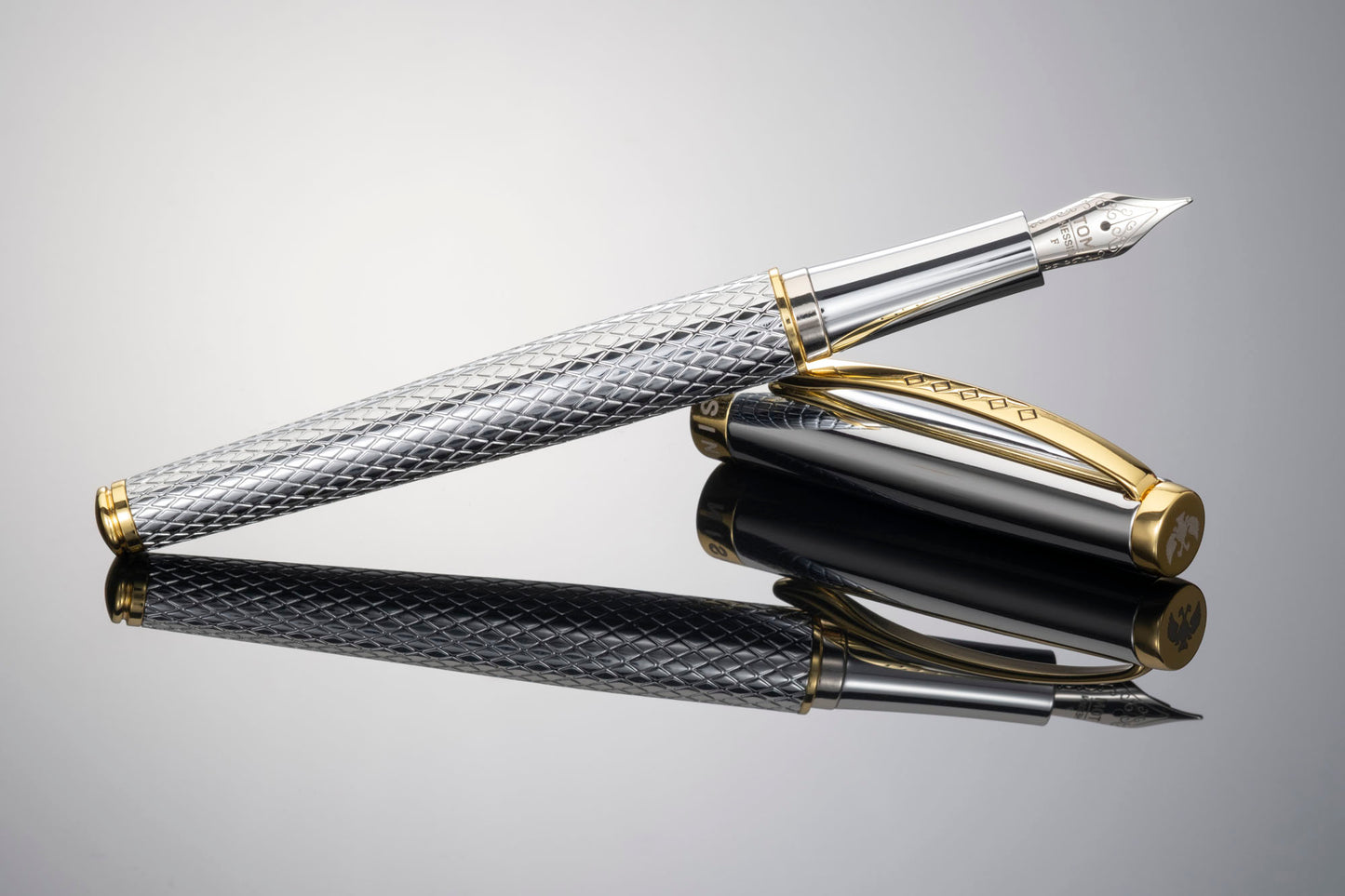 Tom Hessin Magnetic Ritz Fountain Pen