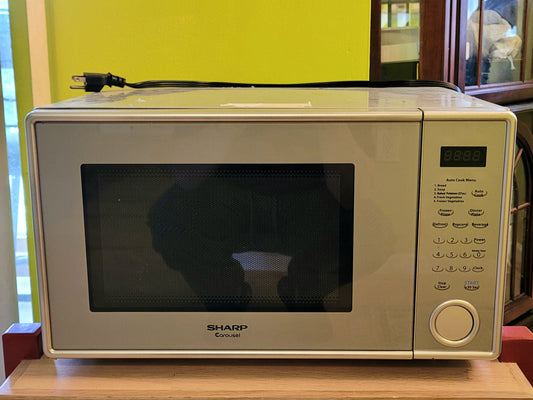 Sharp Carousel R318AV Microwave Oven